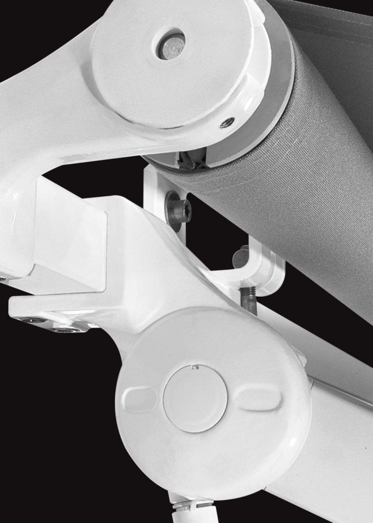 Zártszelvényes napellenző profil és kar csatlakozás